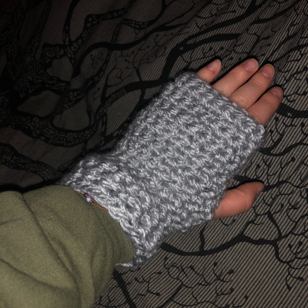 Fingerless gloves
